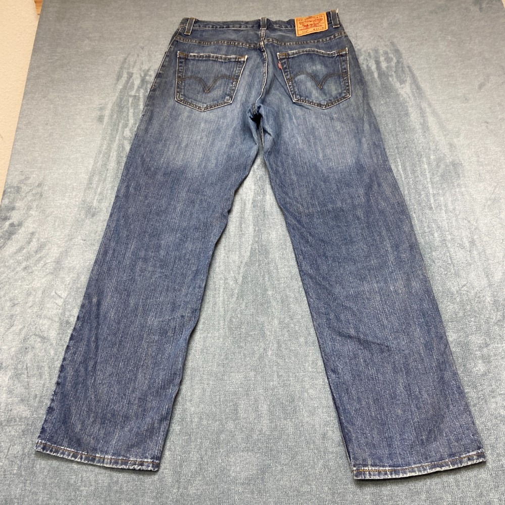 Vintage Levi's 559 Jeans Mens 33x32 Blue Denim Medium Wash Relaxed Straight Leg
